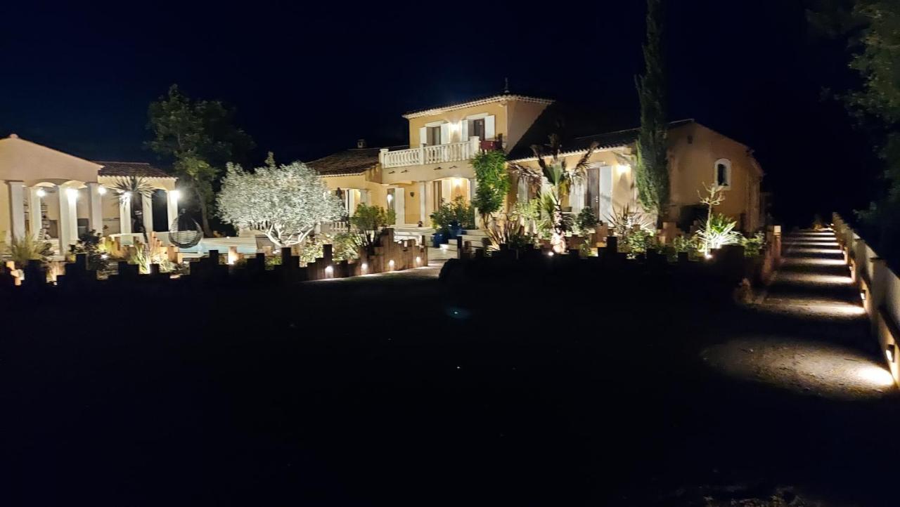 Le Mas Provencal Регюсс Екстер'єр фото