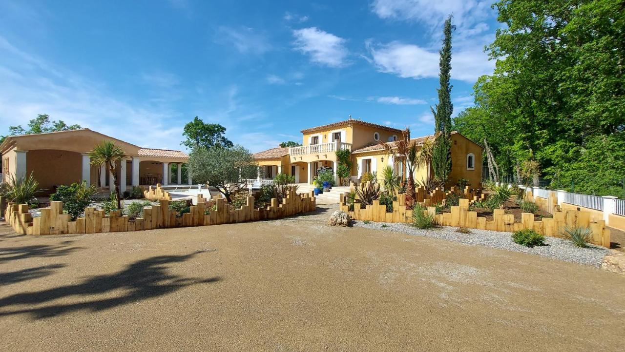 Le Mas Provencal Регюсс Екстер'єр фото