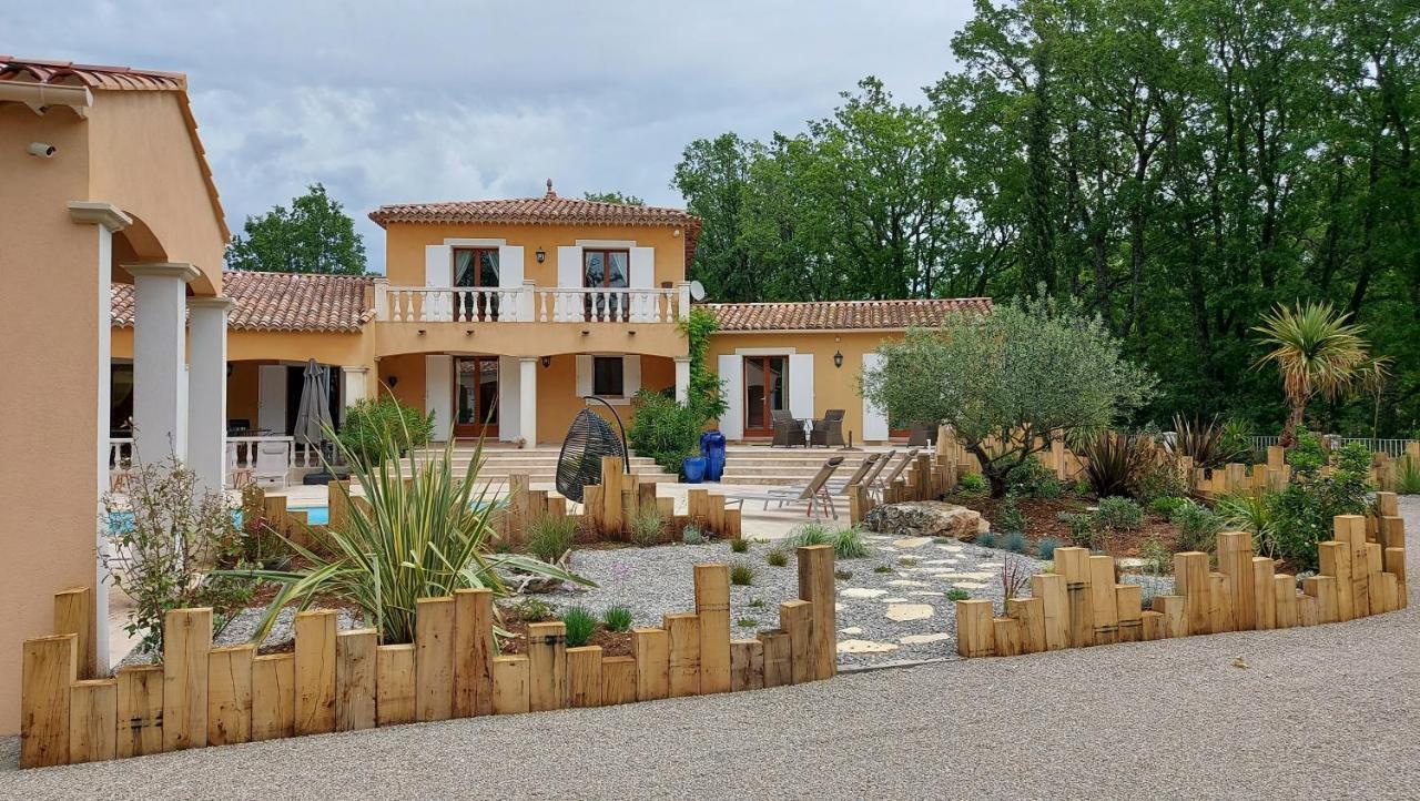 Le Mas Provencal Регюсс Екстер'єр фото